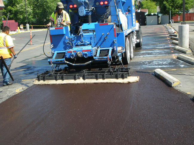 slurry-seal-surfacing-hardrives-construction